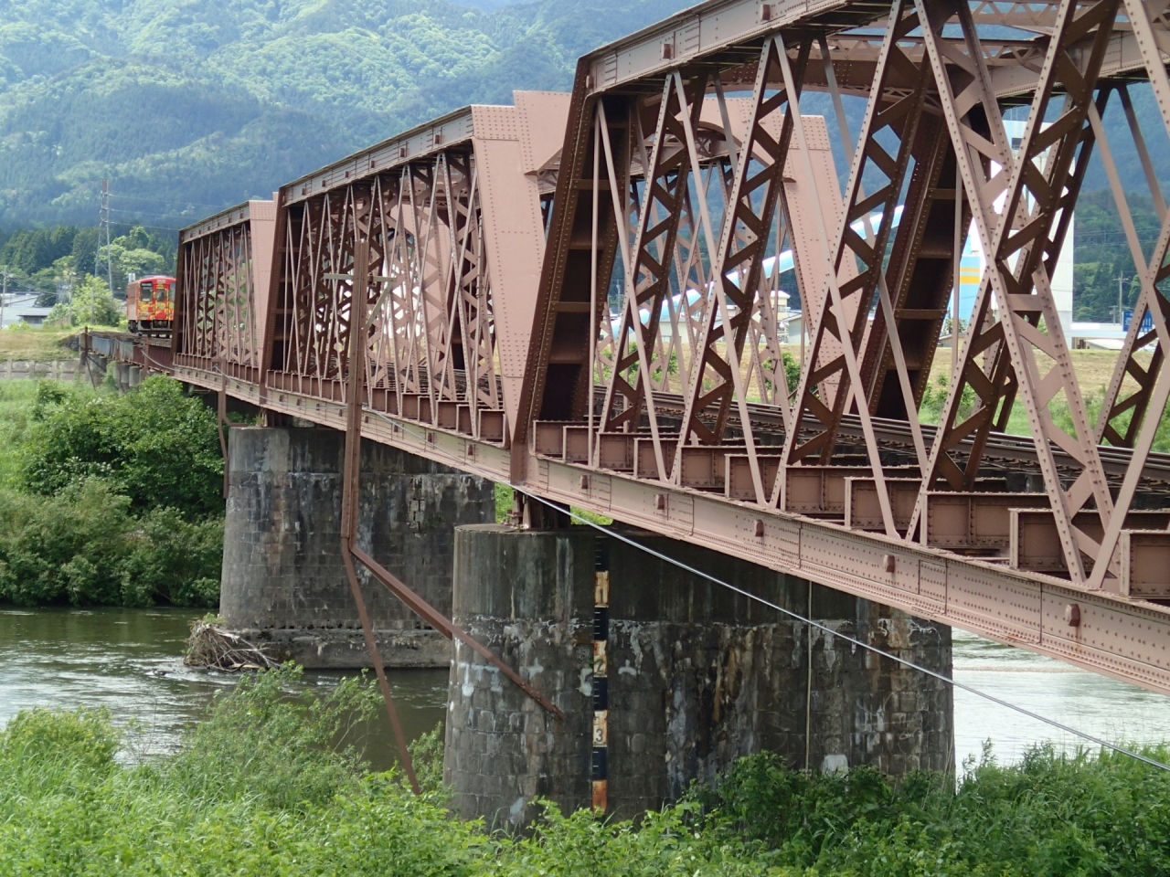 砥平駅