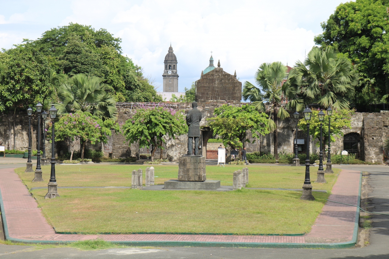 リサール記念館                Rizal Shrine