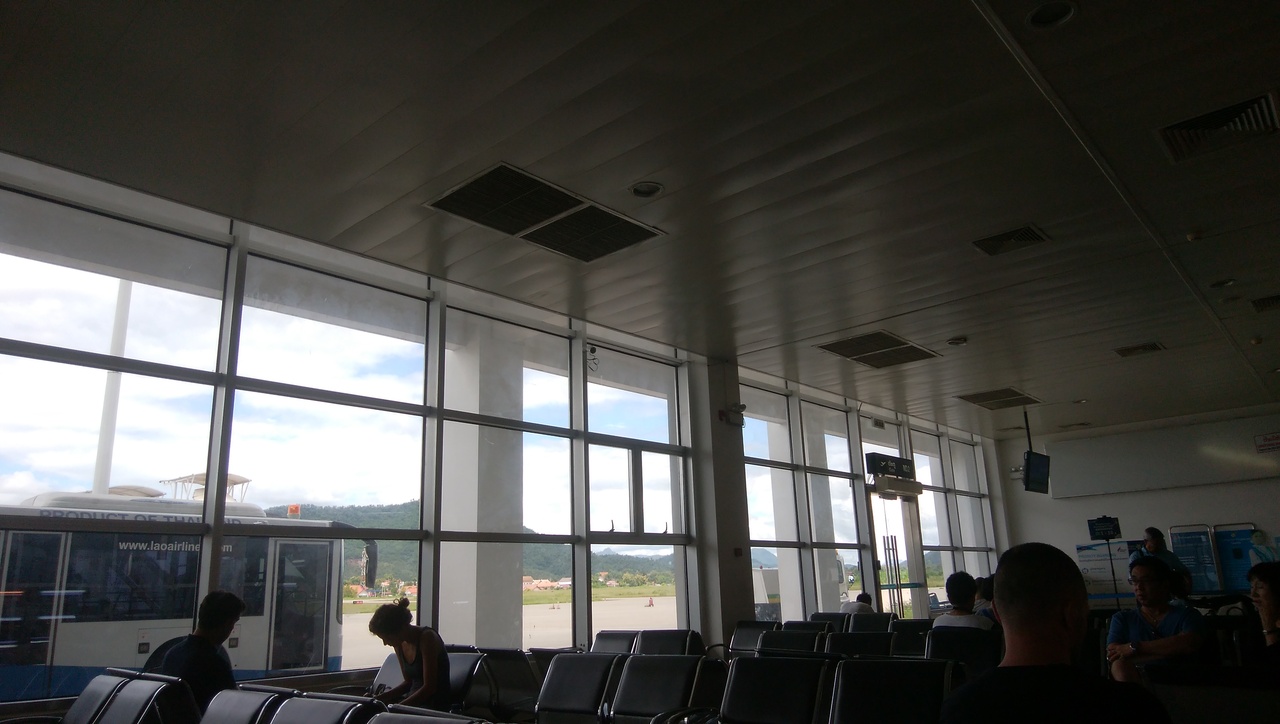 ルアンパバーン国際空港 (LPQ) Luang Prabang International Airport