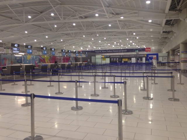 ラルナカ国際空港 (LCA) Larnaca International Airport (LCA)