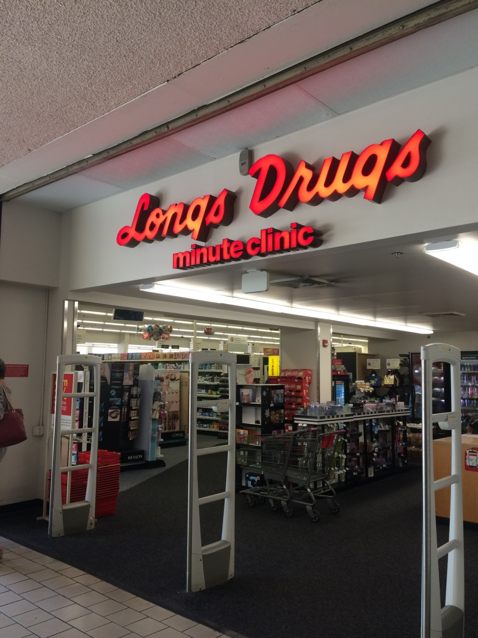 ロングス ドラッグス (カハラ モール店)                Longs Drugs Kalaha Mall