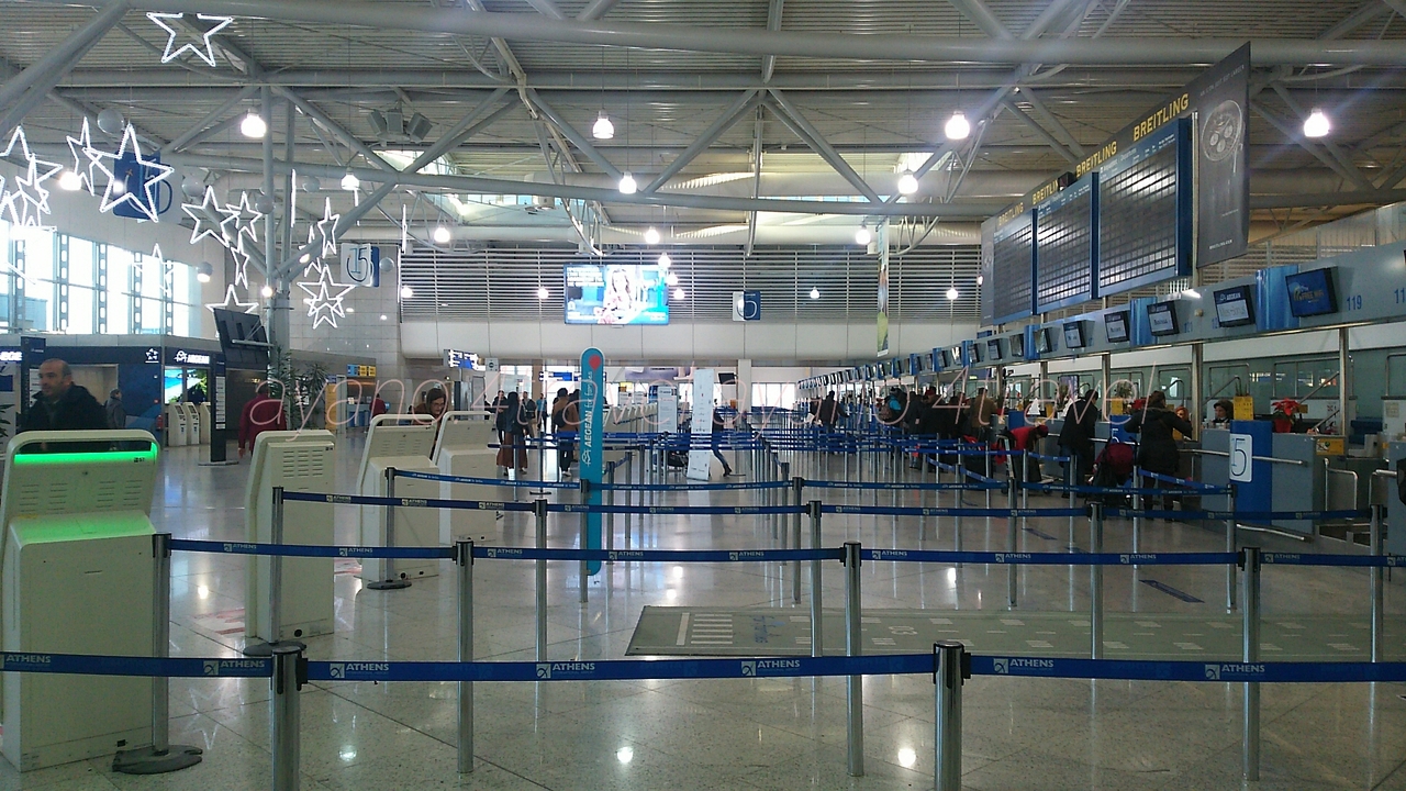 アテネ空港駅 (地下鉄)                Athens Airport Station