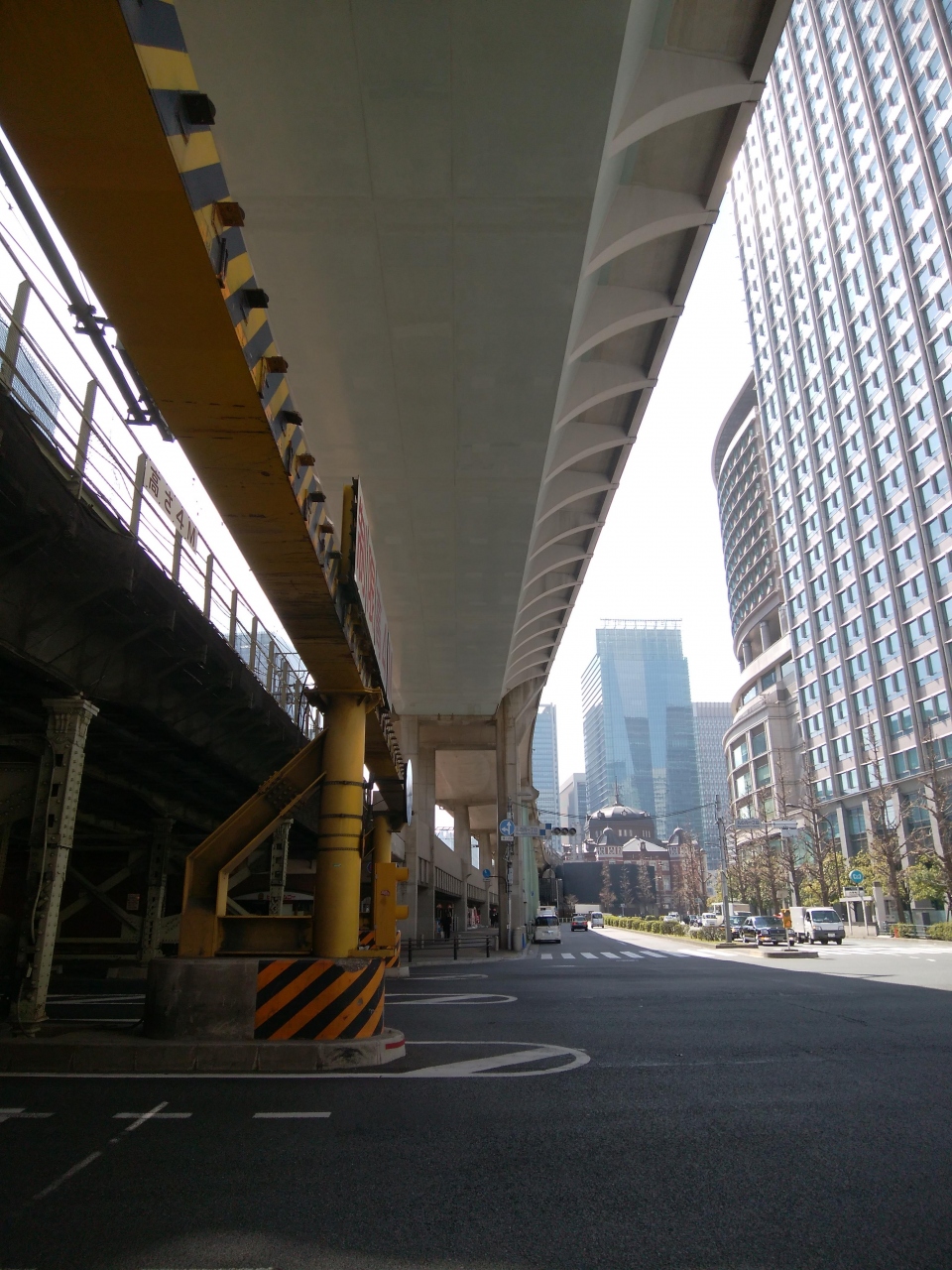 『丸の内北口から続く高架空間と丸の内駅舎』by yumoto55｜大手町橋 高架橋のクチコミ【フォートラベル】
