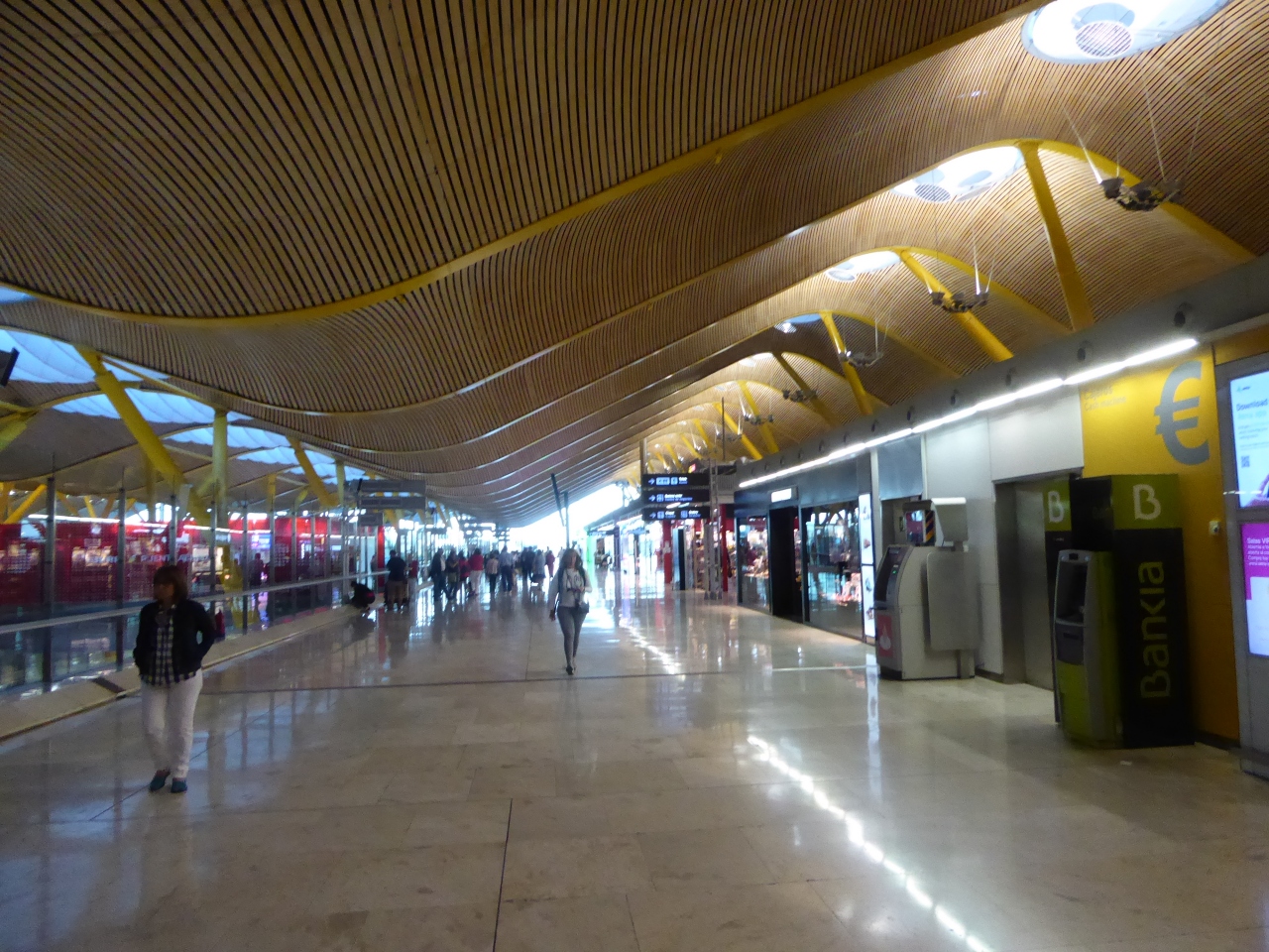 アドルフォ スアレス マドリード バラハス空港 (MAD) Adolfo Suarez Madrid Barajas Airport