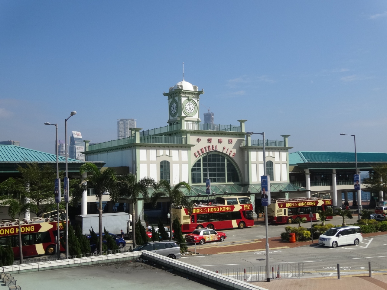 中環碼頭                Central Ferry Terminal