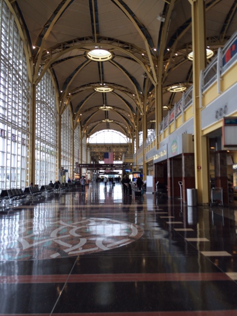 ロナルド レーガン ワシントン ナショナル空港 (DCA) Ronald Reagan Washington National Airport (DCA)