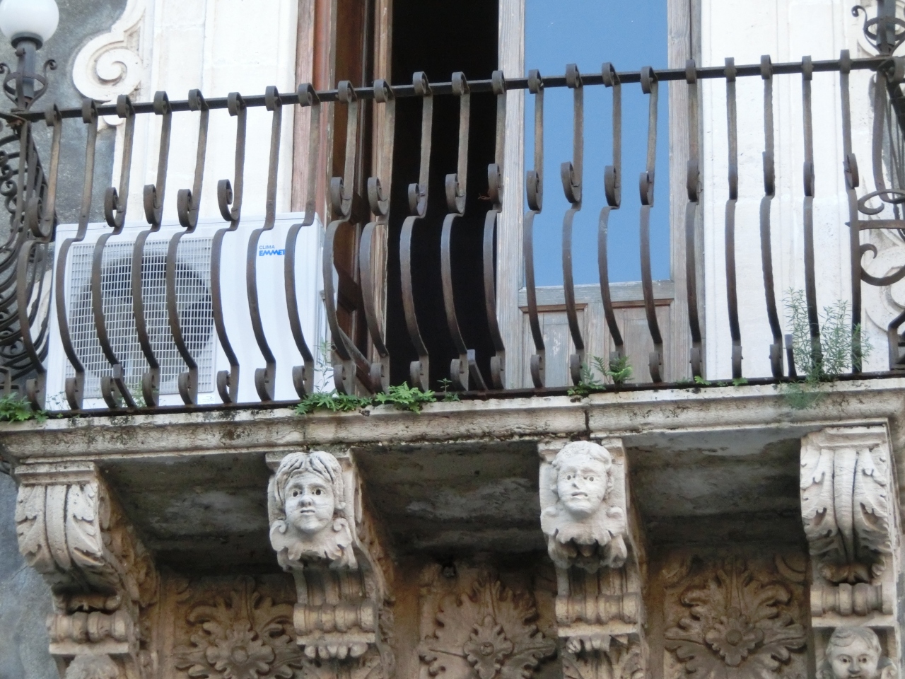 ヴァル ディ ノートの後期バロック様式の町々(シチリア島南東部) Late Baroque Towns of the Val di Noto (South-Eastern Sicily)