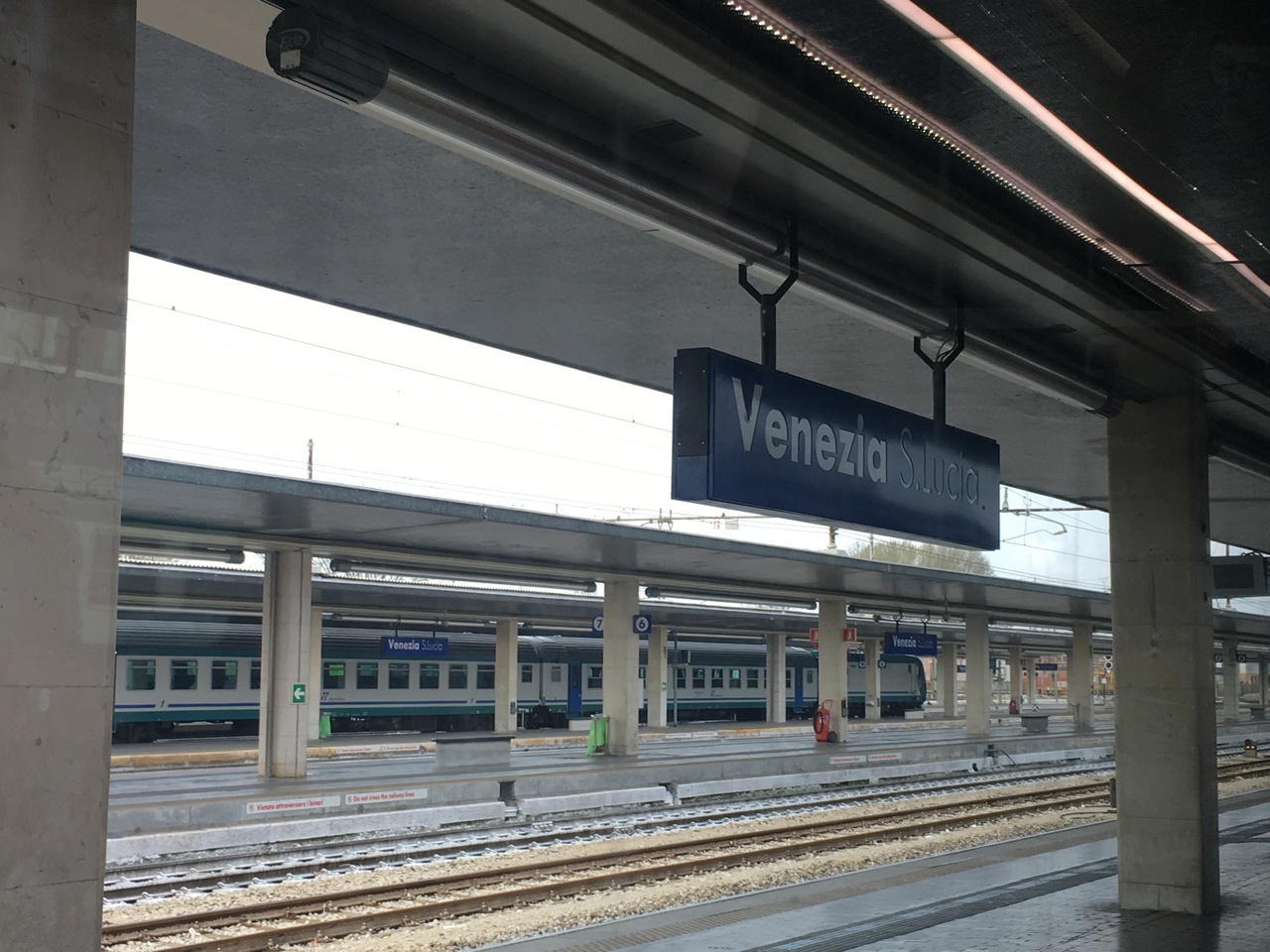 『観光都市ヴェネツィアの入り口』by yun8510｜サンタ ルチア駅のクチコミ【フォートラベル】