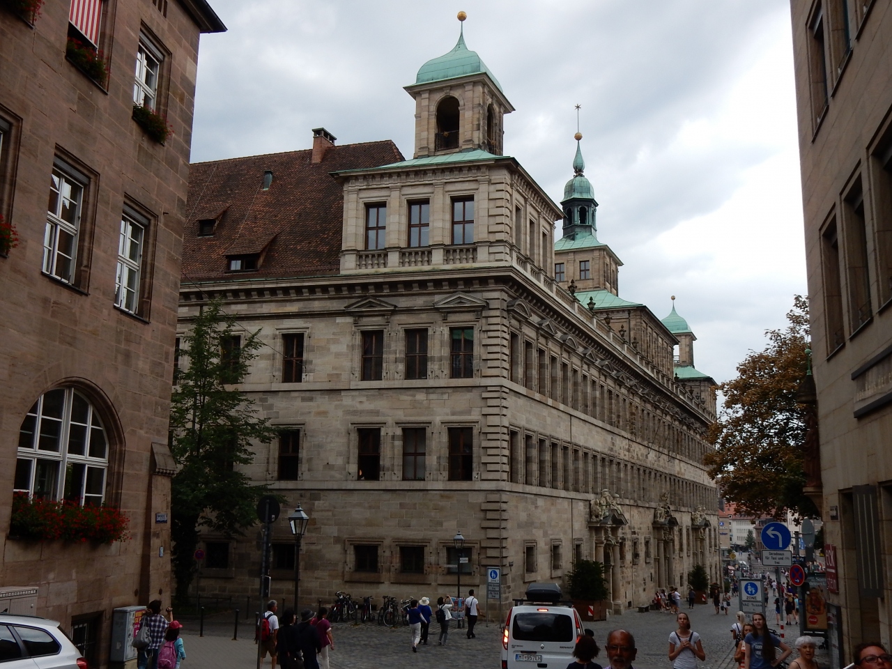 旧市庁舎 (ニュルンベルク)                Altes Rathaus Nurnberg