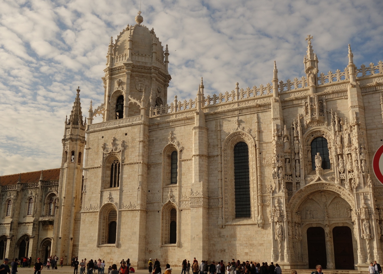 サンタ マリア デ ベレン教会 Santa Maria de Belem Church