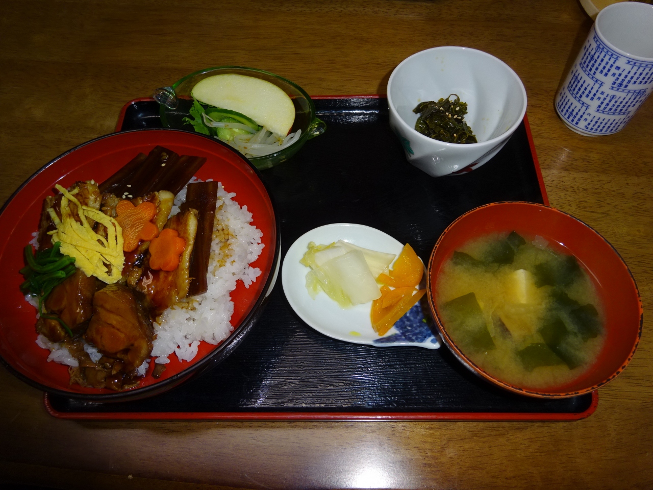 ごぼとん丼」おいしいです。大きなお座敷もあるお店です。』by 客観評価人|美富久のクチコミ【フォートラベル】 ごぼとん丼」おいしいです。大きなお座敷もあるお店です。』by 客観評価人|美富久のクチコミ【フォートラベル】