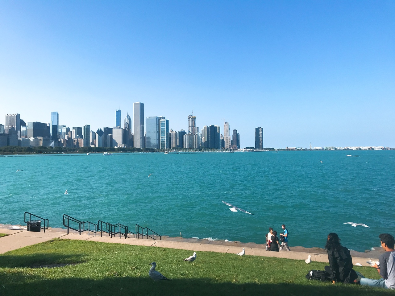 ミシガン湖                Lake Michigan