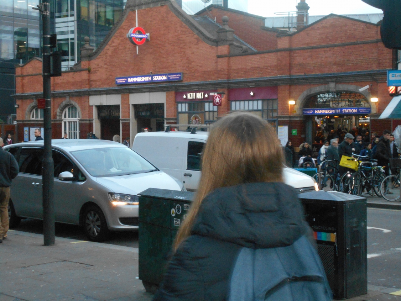 ハマースミス駅                Hammersmith Station