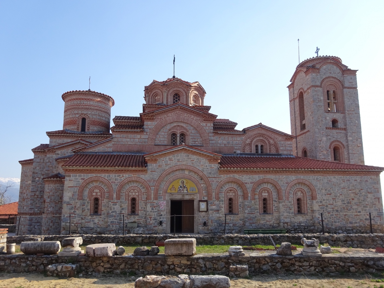 聖パンテレイモン教会                Church of St. Panteleimon