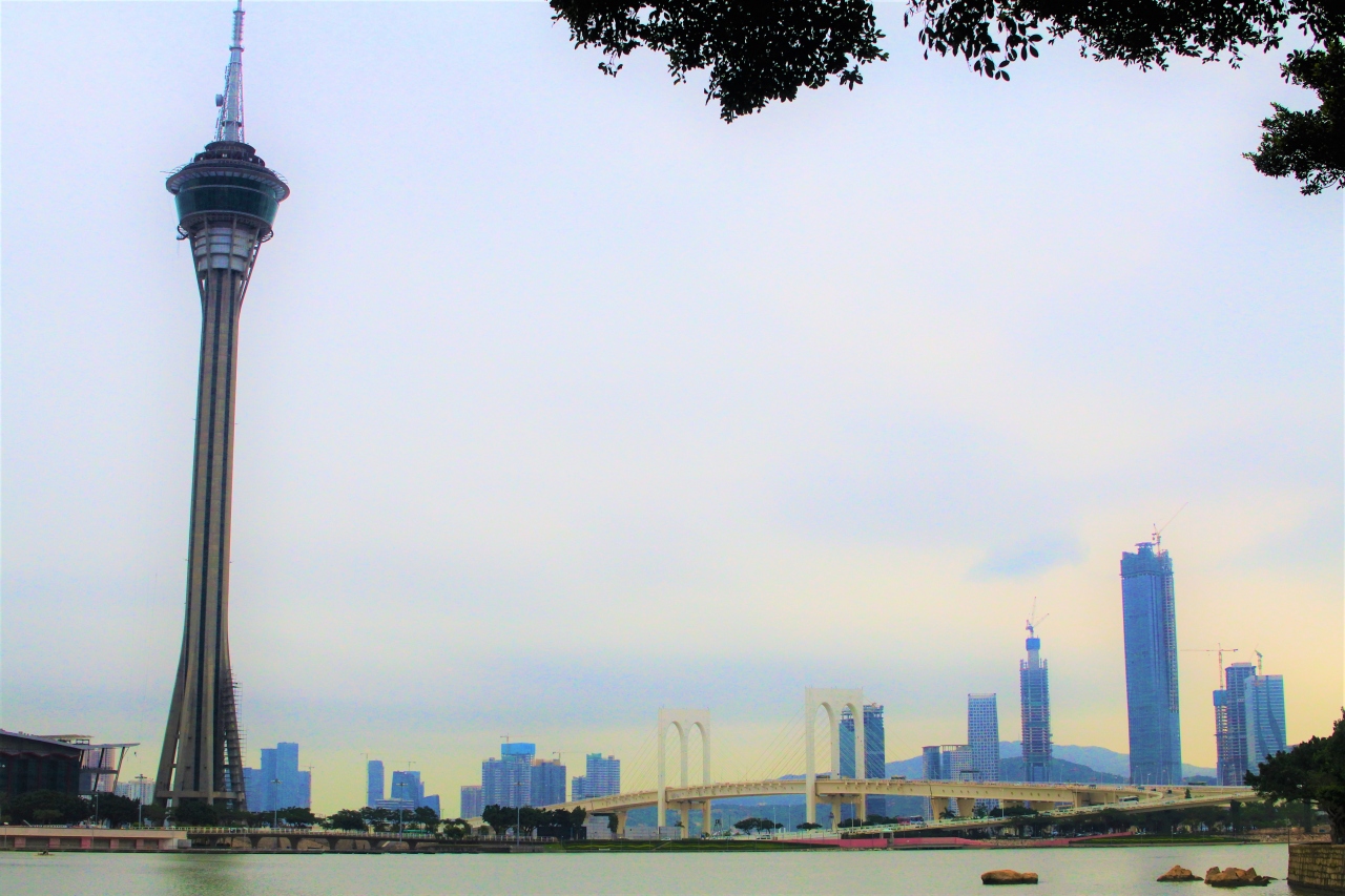 マカオタワー (澳門旅遊塔)                Torre de Macau
