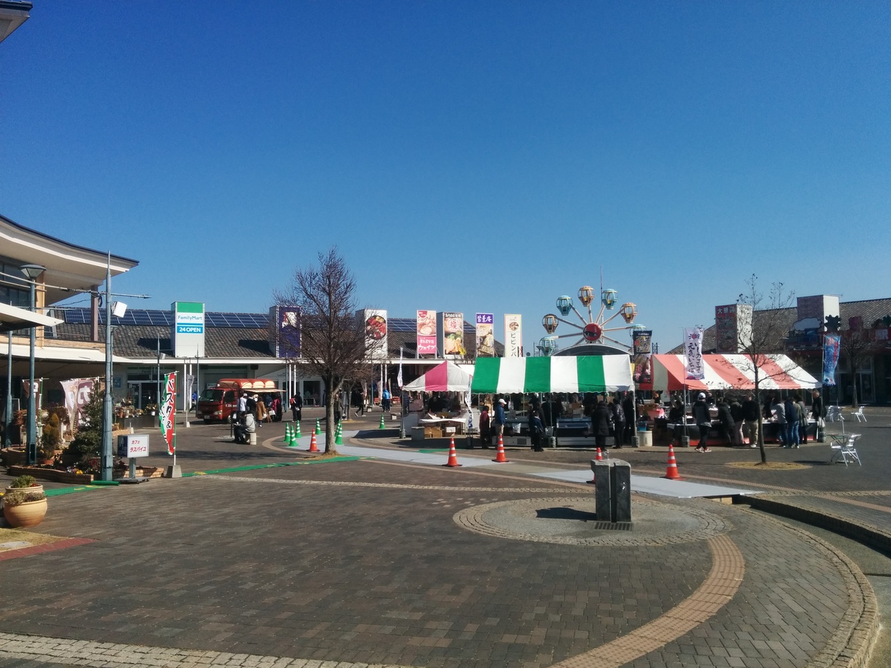 『いろんなお店がいっぱいの道の駅ららん藤岡』by さすらいの旅人|ハイウェイオアシスららん藤岡 (道の駅ふじおか)のクチコミ【フォートラベル】