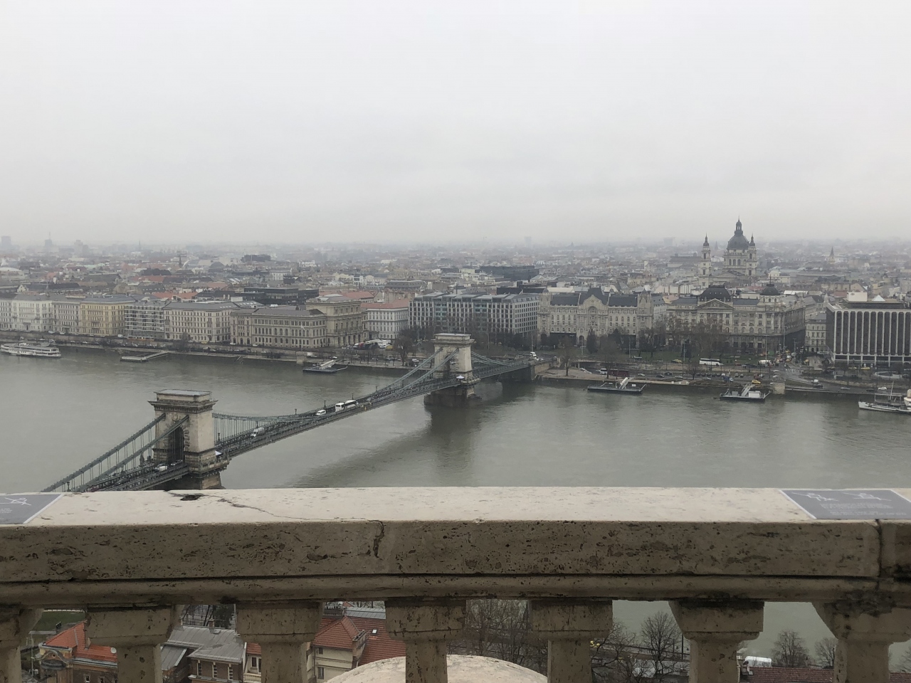 セーチェニー鎖橋 Szechenyi Lanchid (Chain Bridge)