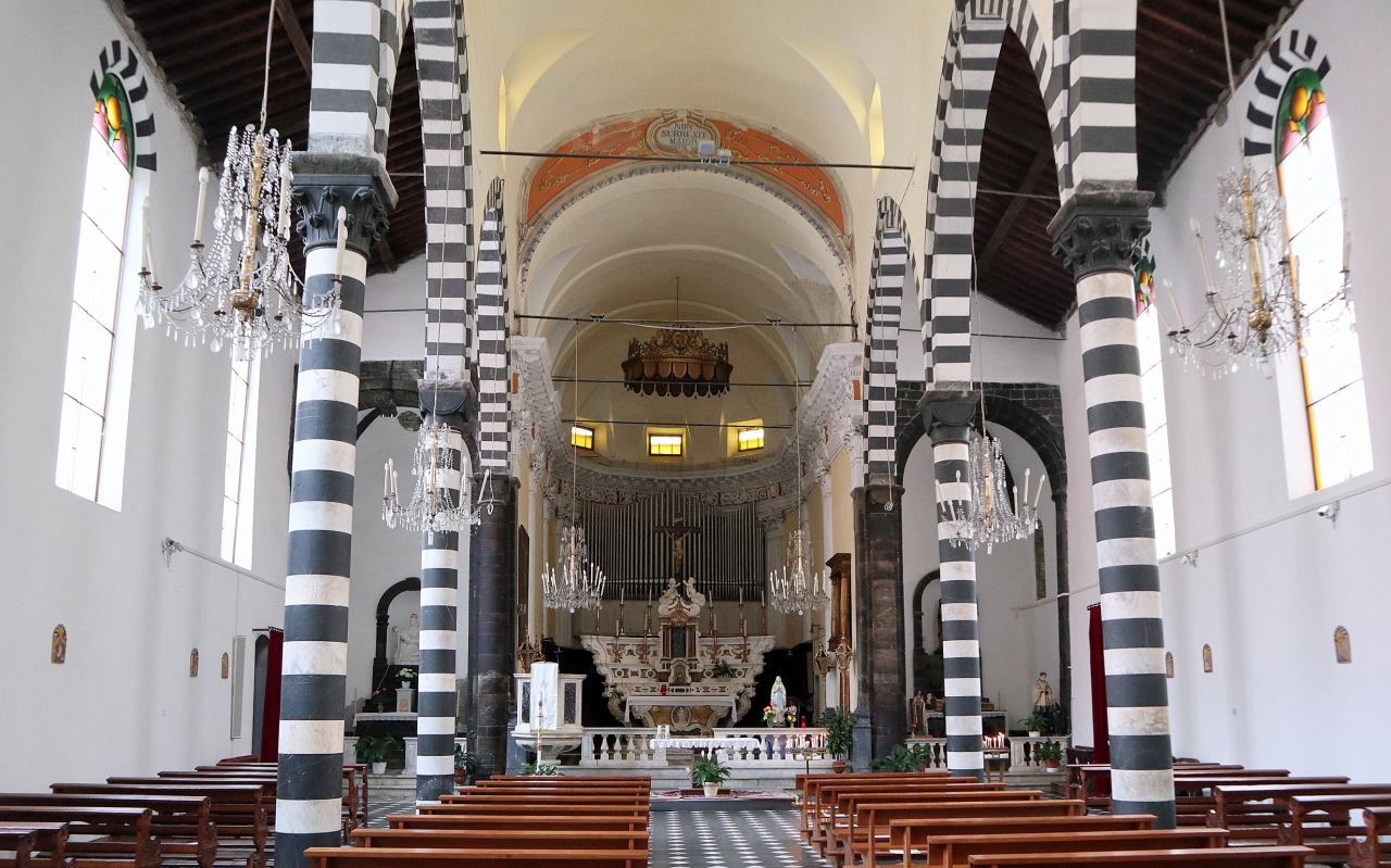サン ジョヴァンニ バッティスタ教会 Church of San Giovanni Battista