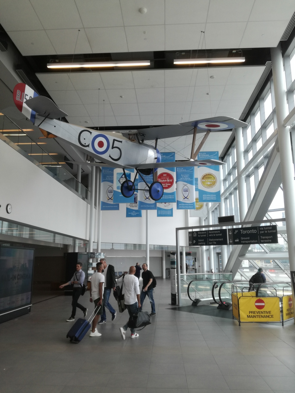 ビリー ビショップ トロント シティ空港 (YTZ) Billy Bishop Toronto City Airport (YTZ)