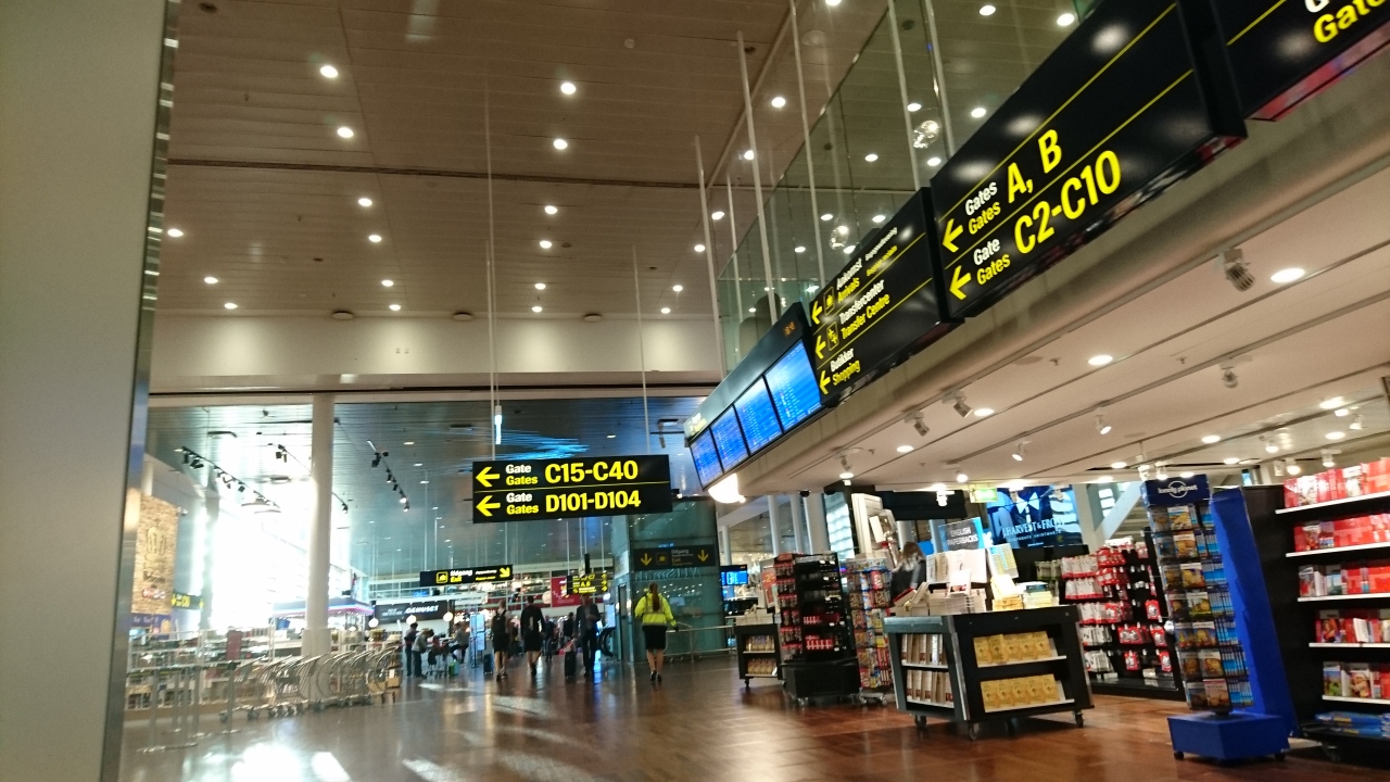 カストルップ国際空港 (CPH) Copenhagen Airport
