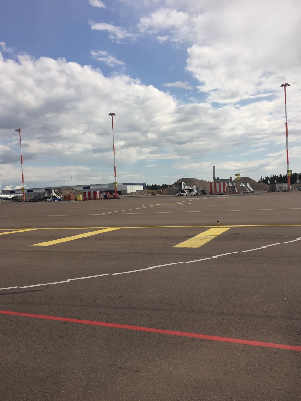 ヘルシンキヴァンター国際空港 (HEL) Helsinki-Vantaa Airport