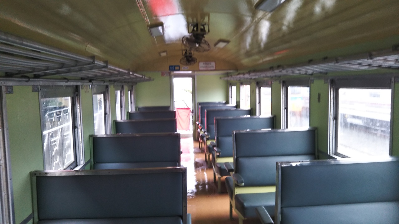 国際列車 (タイ~ラオス間) International Train (from Thailand to Laos)