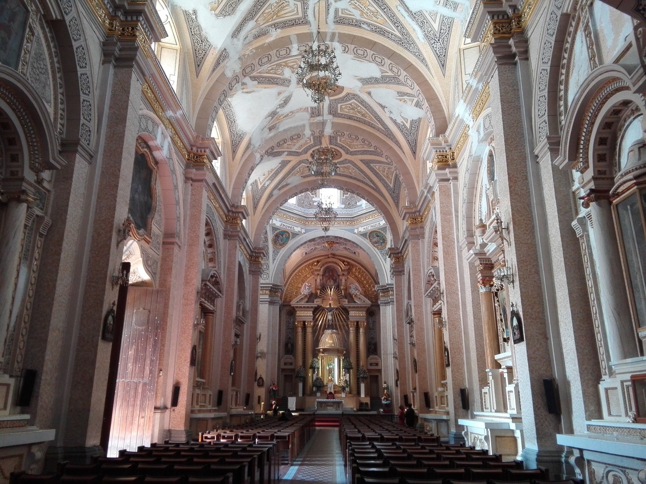 サンペドロチョルラ教会 Parish of San Pedro Cholula