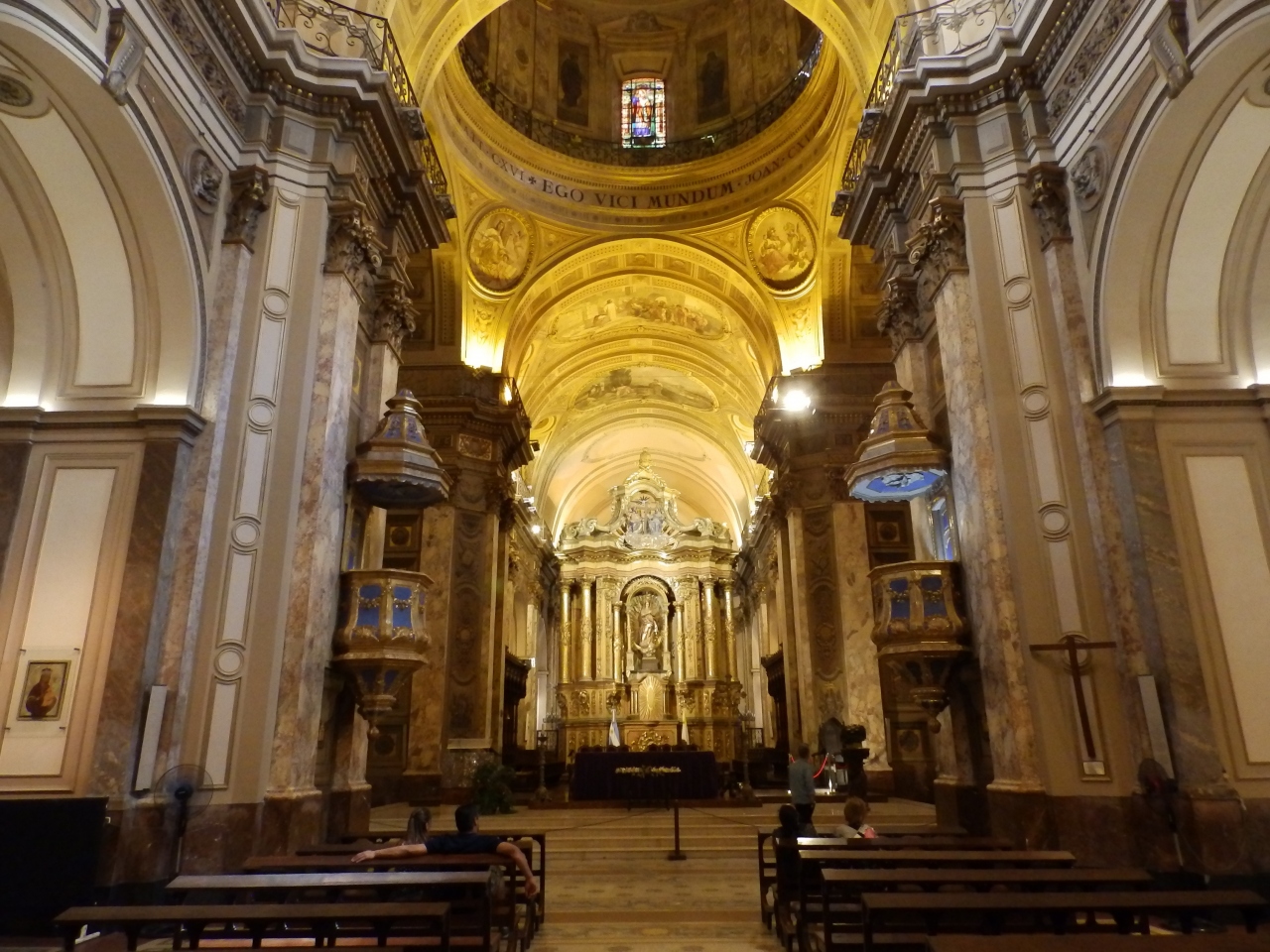メトロポリタン大聖堂 (ブエノスアイレス)                Catedral Metropolitana