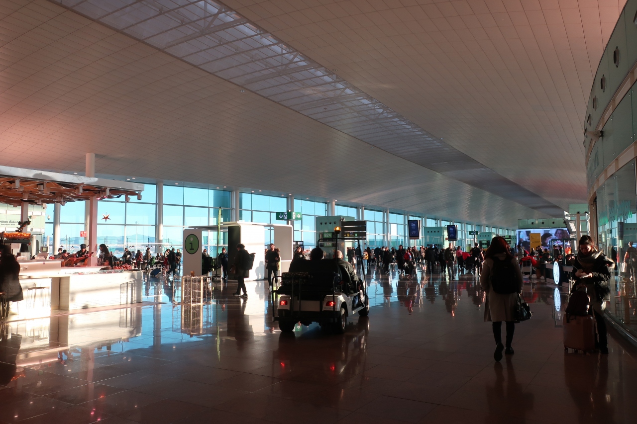 バルセロナ エル プラット空港 (BCN) Barcelona International Airport (Aeroport de Barcelona El Prat)
