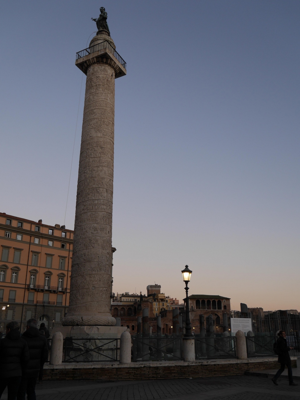 トラヤヌスの記念柱 Trajan S Column Japaneseclass Jp