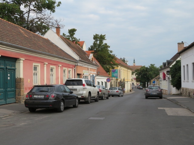 『バスターミナルからすぐです』by momota｜コシュート ラヨシュ通りのクチコミ【フォートラベル】