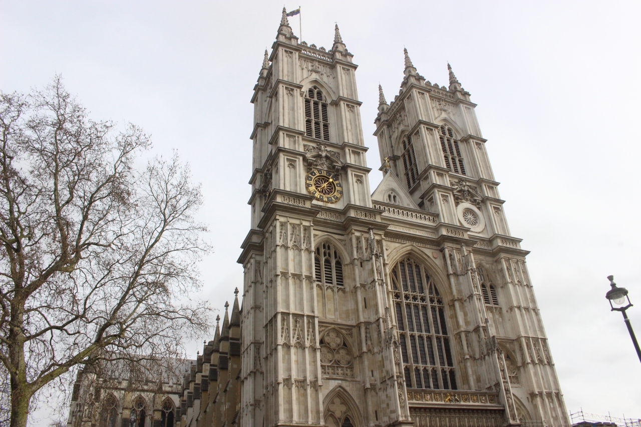 ウェストミンスター寺院                Westminster Abbey