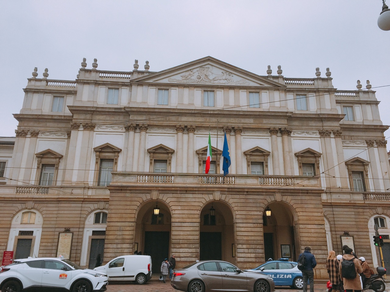 スカラ座                Teatro alla Scala