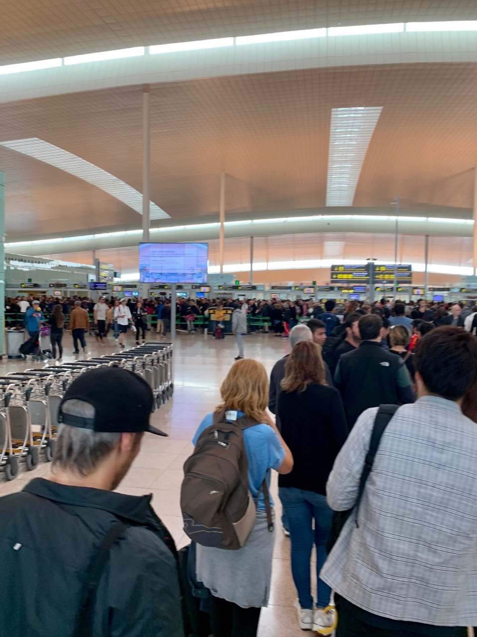 バルセロナ エル プラット空港 (BCN)                Barcelona International Airport (Aeroport de Barcelona El Prat)