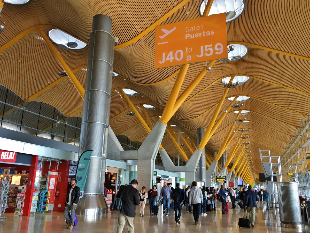 アドルフォ スアレス マドリード バラハス空港 (MAD) Adolfo Suarez Madrid Barajas Airport
