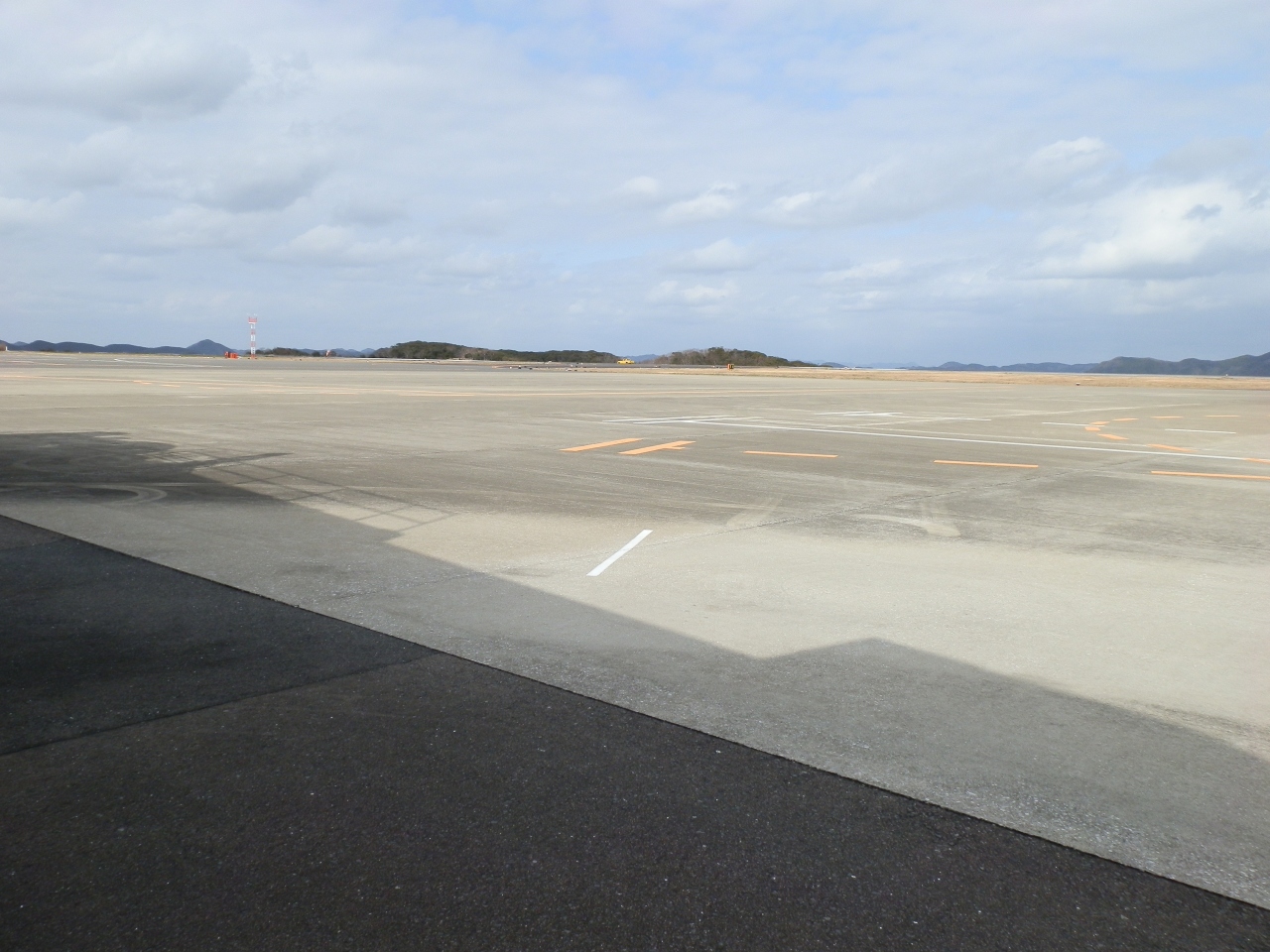 対馬空港 (対馬やまねこ空港)