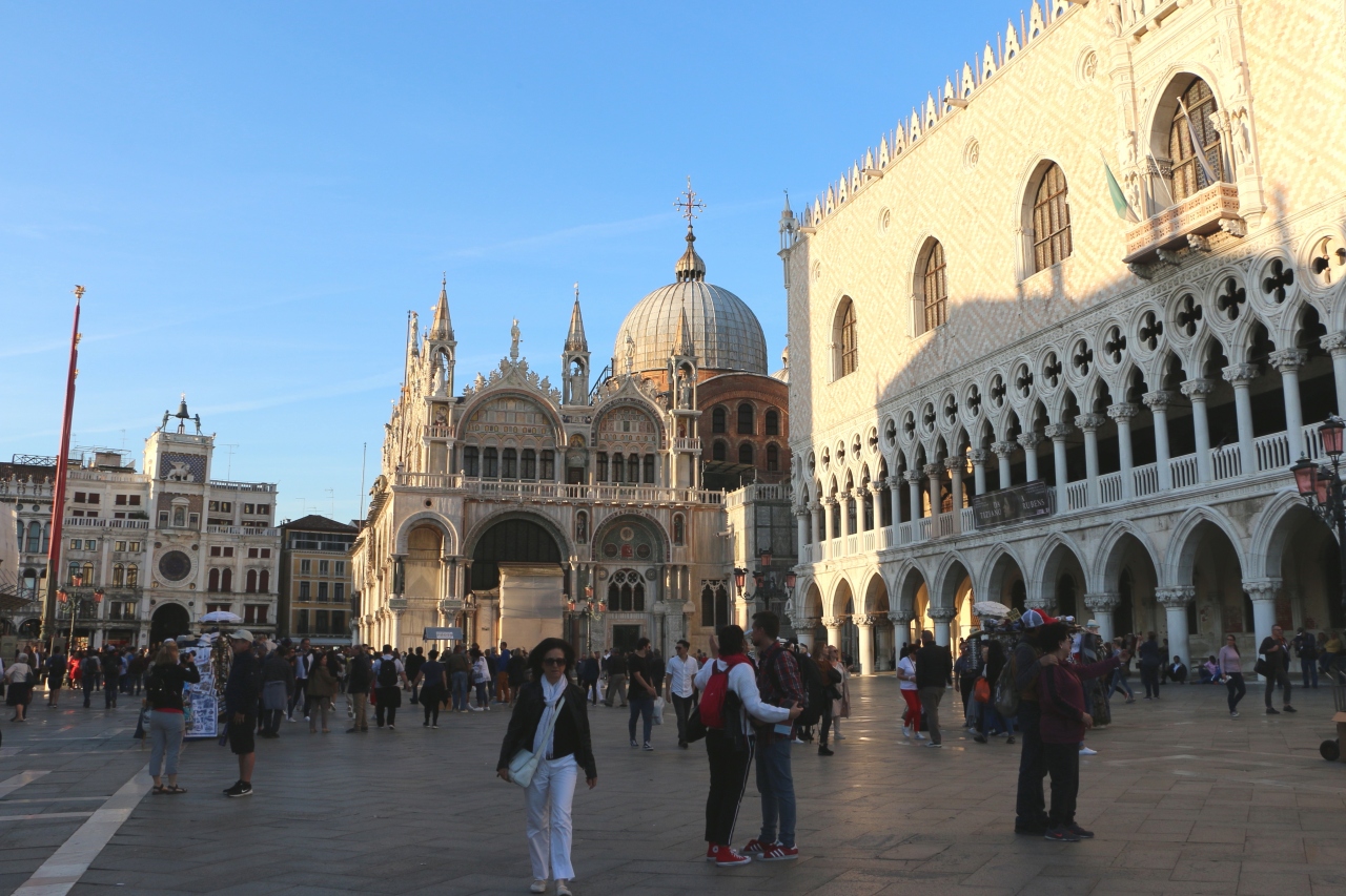 『サン・マルコ広場と海を繋ぐ広場』by sanabo|サン マルコ広場のクチコミ【フォートラベル】