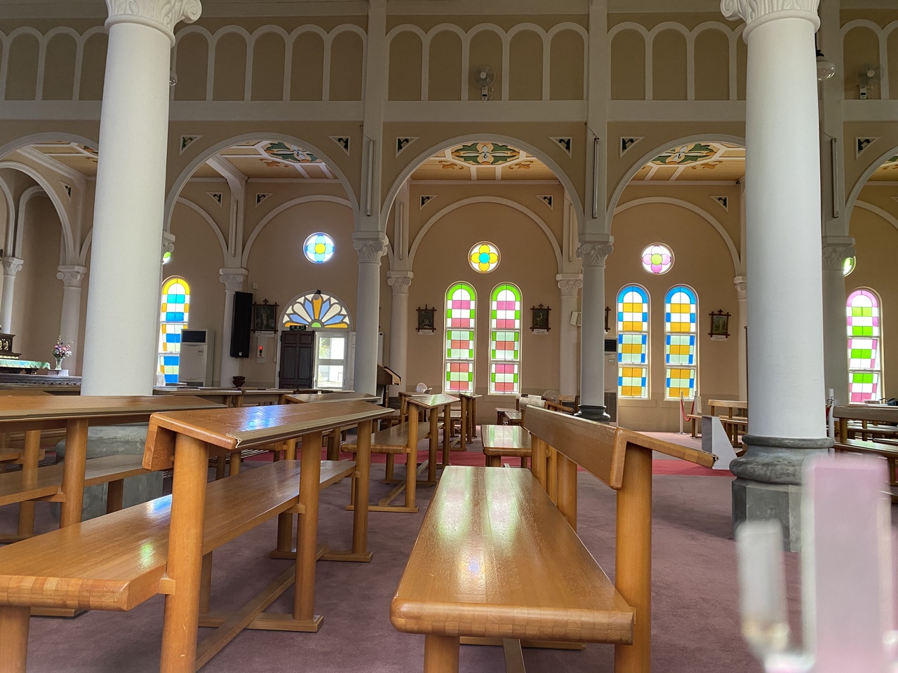 『ロマネスクの白い美しい教会・・・でも入れませんでした。』by noel｜大江教会のクチコミ【フォートラベル】