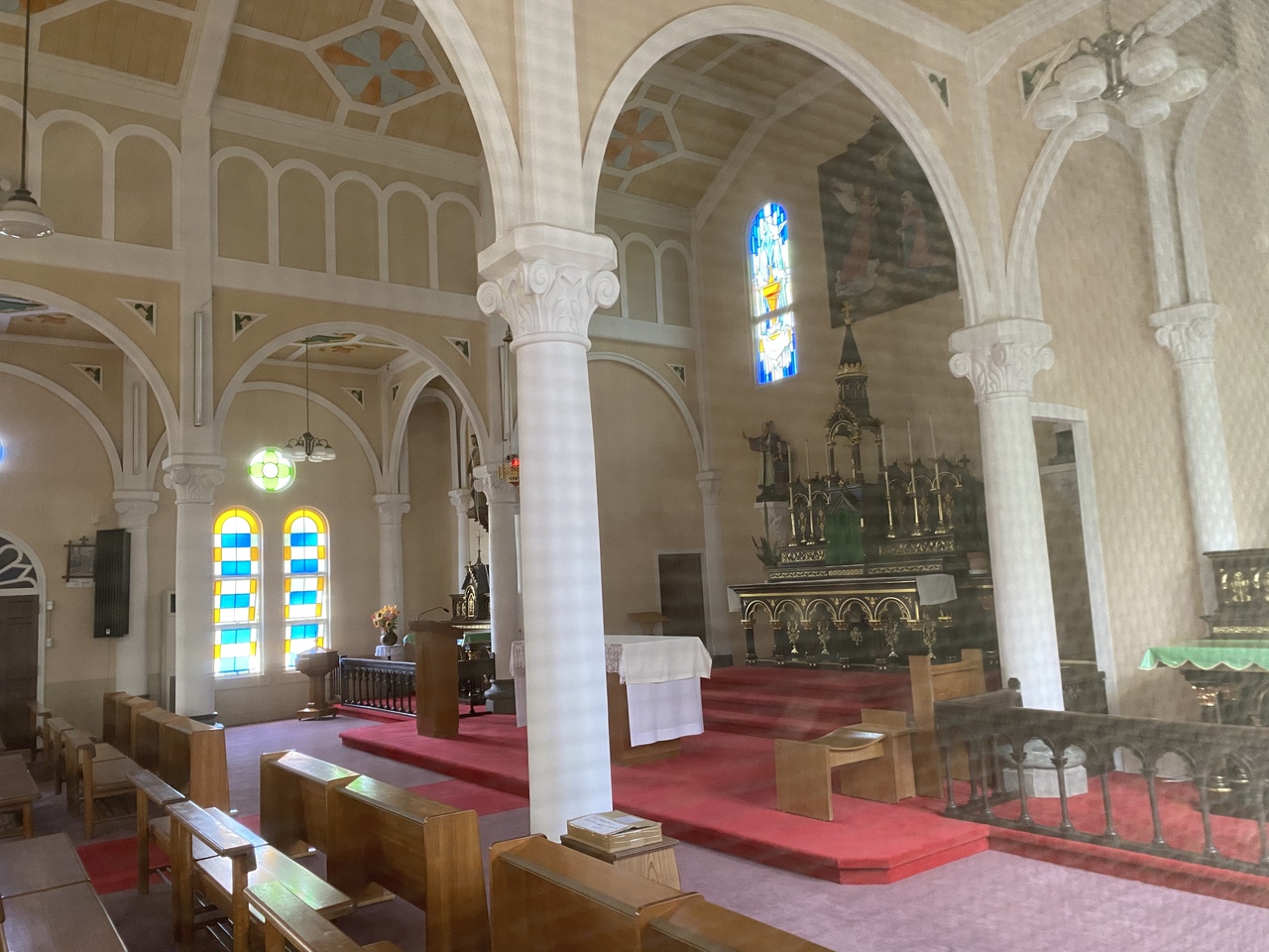 『ロマネスクの白い美しい教会・・・でも入れませんでした。』by noel｜大江教会のクチコミ【フォートラベル】