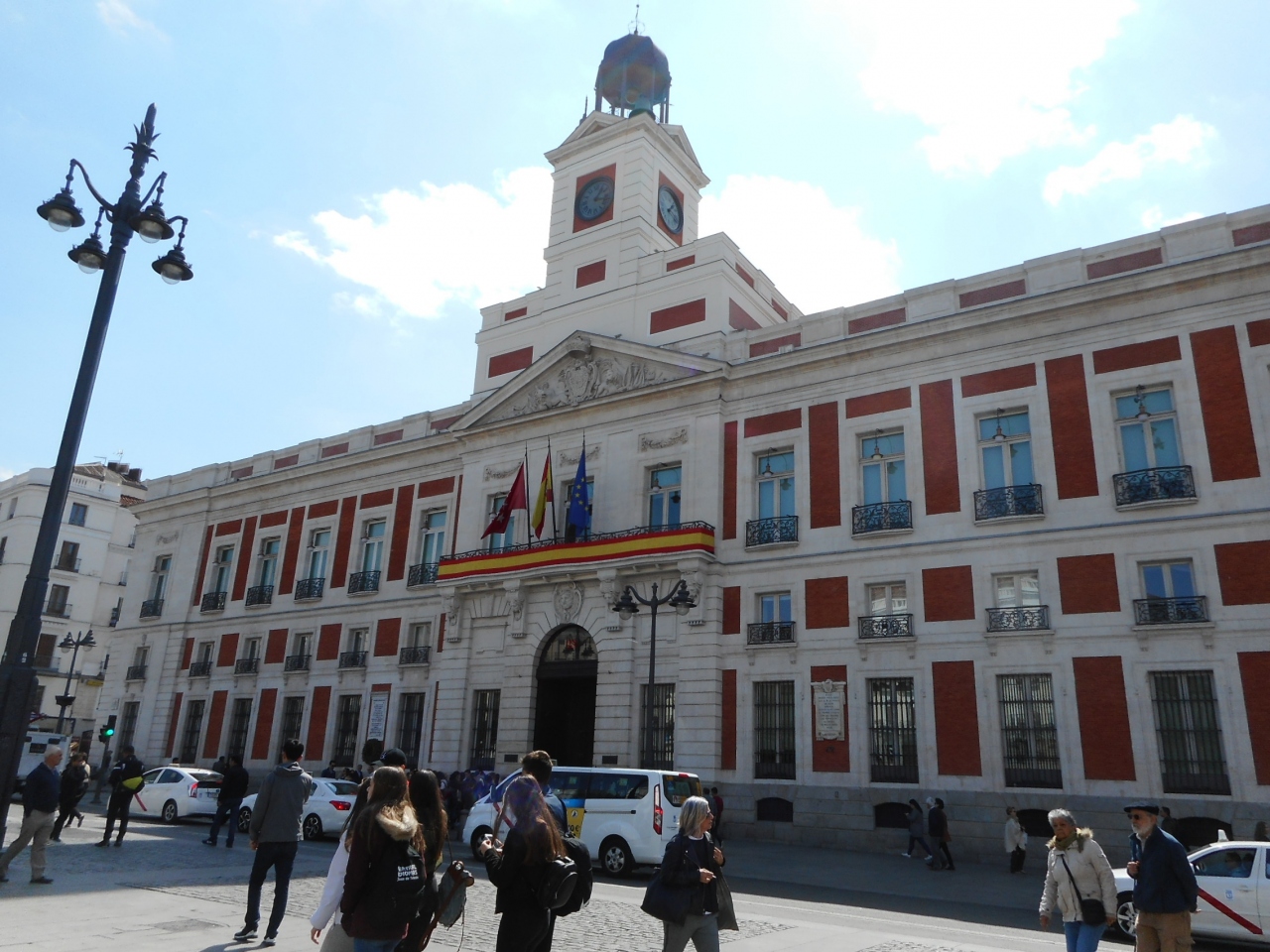 マドリード行政公館 Regional Government of Madrid (Old Post Office Building)