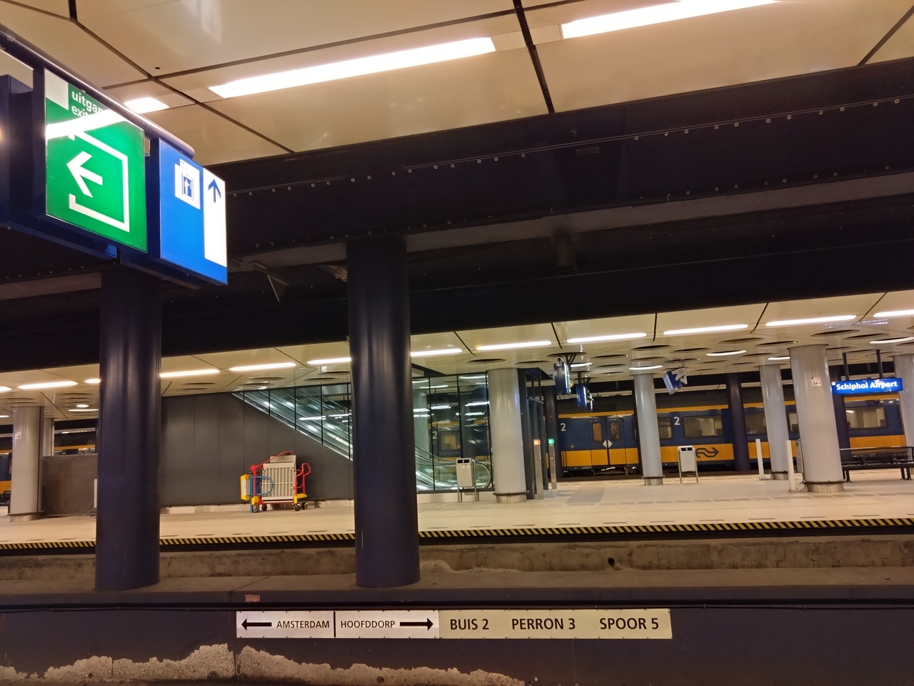 『鉄道の旅の始まり』by Delftrock|スキポール駅のクチコミ【フォートラベル】