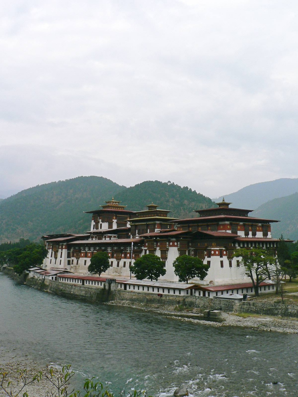 プナカ ゾン                Punakha Dzong