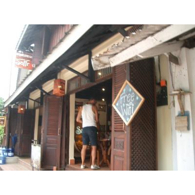 ŹΡFree Wi-FiפδĤõ