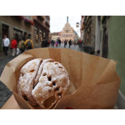 ���åפ��餺�ǥ����äȻ������ꡢ̾ʪ�Υ���͡��Х��