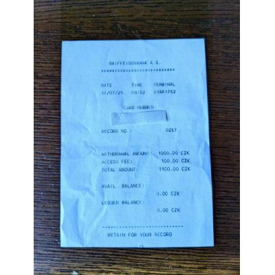 "ACCESS FEE: 100CZK"��ʸ������ʬ�������