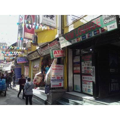 ���ȥޥ󥺤Υ����ˤ���ATM�饦��