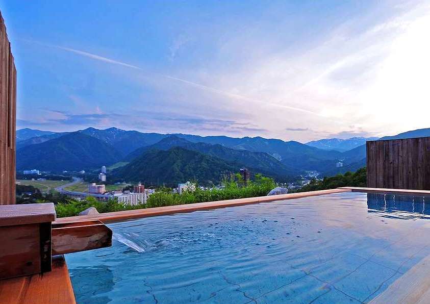 ホテル　シェラリゾート湯沢