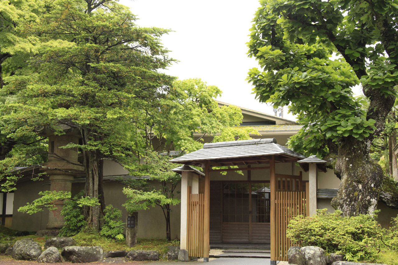 仙石原温泉　料亭旅館　いちい亭