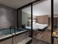 温泉露天風呂付き客室×ゆったりお部屋食の旅