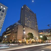 ロイヤルパークホテル